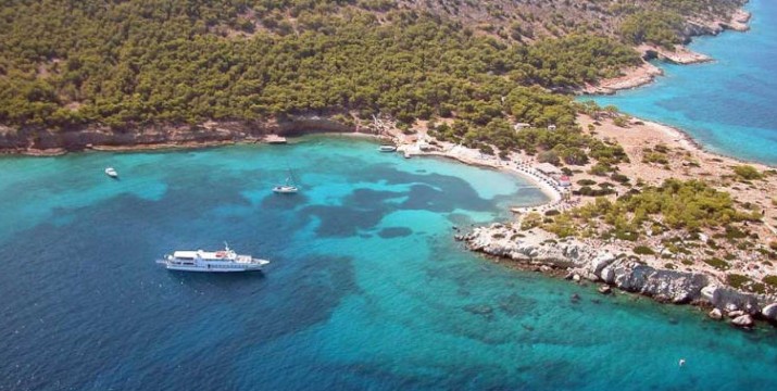 70€ από 140€ (-50%)  Ύδρα-Πόρος-Αίγινα: Μονοήμερη Κρουαζιέρα με Γεύμα & Διασκέδαση εν Πλω με το Κρουαζιερόπλοιο Cosmos της ATHENS DAY CRUISE.