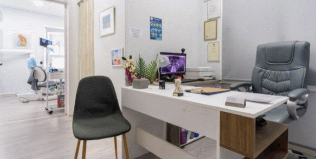  Aπό 30€ για Απλή ή Χειρουργική Εξαγωγή Δοντιών, σε Ιατρείο Στοματικής & Γναθοπροσωπικής Χειρουργικής στη Νέα Ερυθραία.