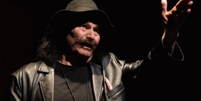 10€ για είσοδο 1 ατόμου στη διαδραστική κωμωδία μυστηρίου με τον Παύλο Κοντογιαννίδη 